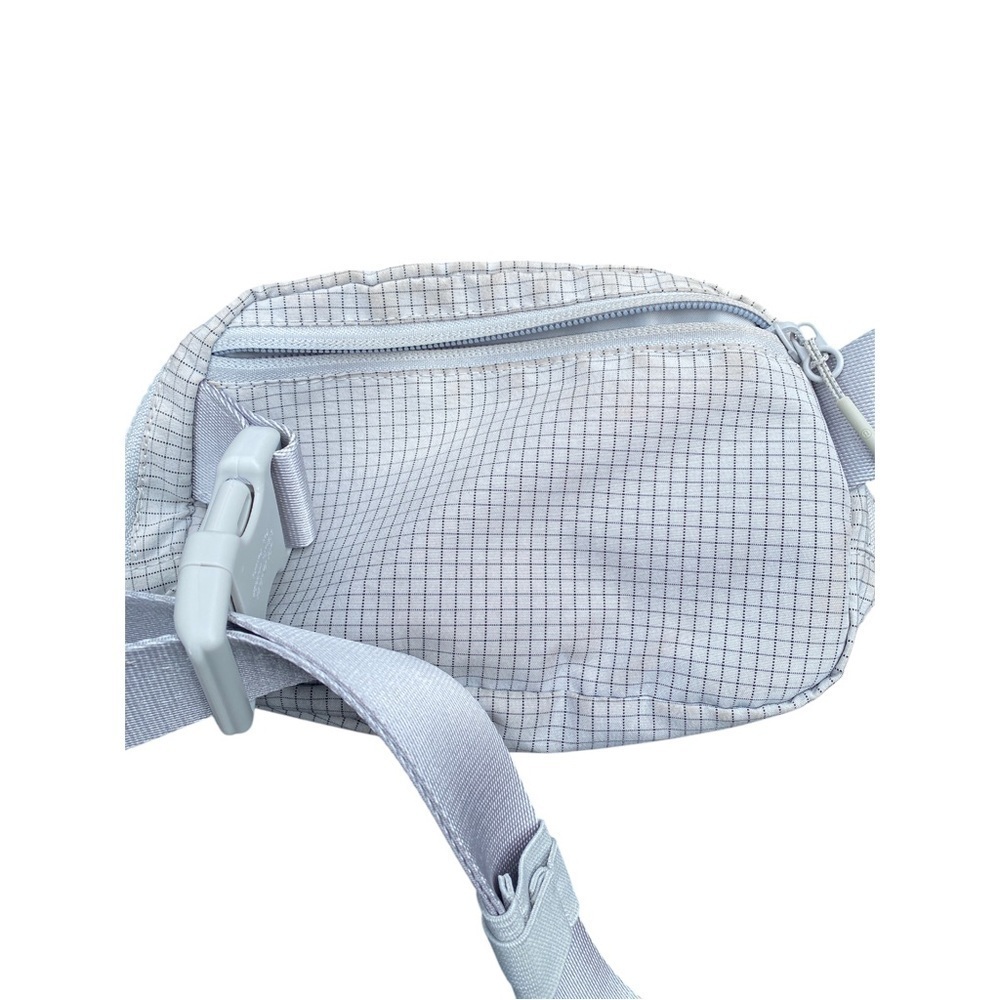 Lululemon Athletica White Belt Bag - Picture 3 of 7